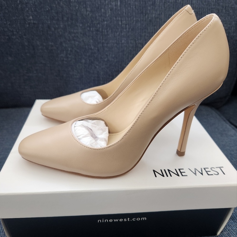 Nine West Women's Tan Heels